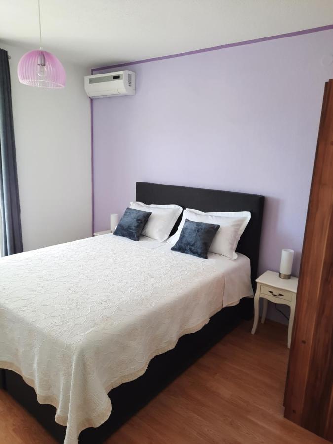 Apartments Marjanovic Bol Room photo