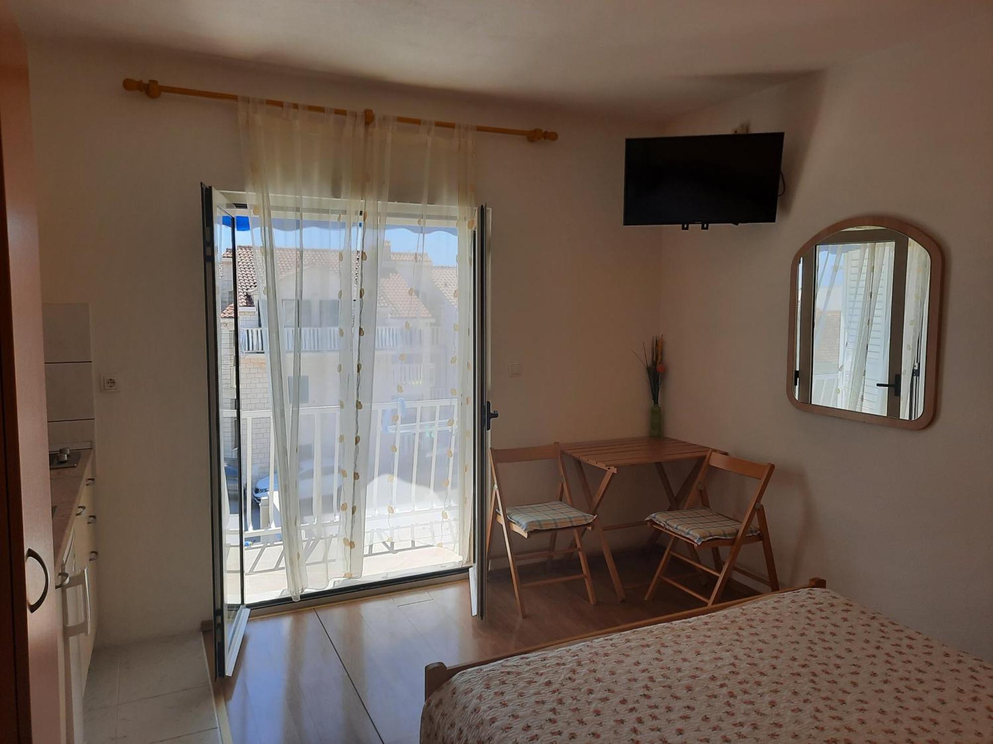 Apartments Marjanovic Bol Exterior photo